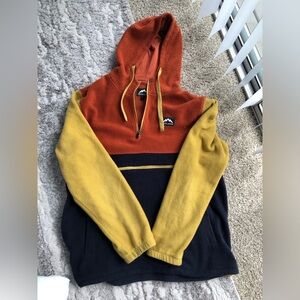 Massive Outdoor Half-Zip